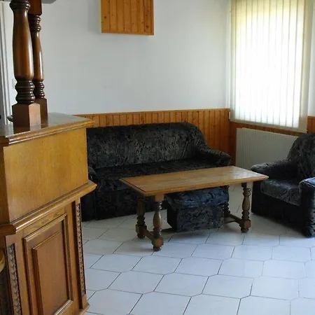 West Place Panzio Bed & Breakfast *