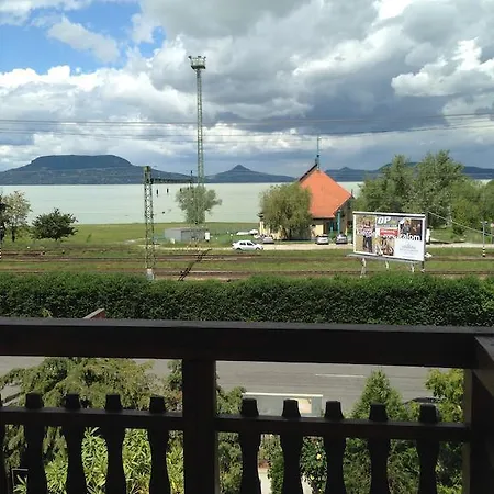 West Place Panzio Фоньод